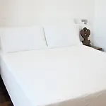 Feliz In 5*