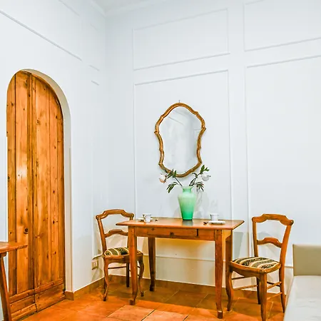 Feliz In Отель Рим